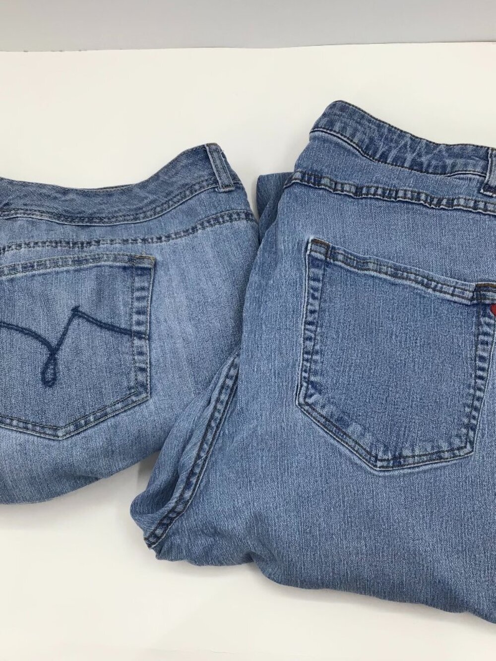 2 Pairs Vintage Blue Jeans Capris Women's 26 Tall Pockets Cotton Blend Stretch